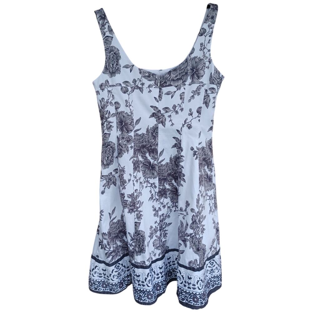 Jones Wear Floral Fit & Flare Sundress White Gray Sleeveless Cotton Size 10 - Picture 8 of 10